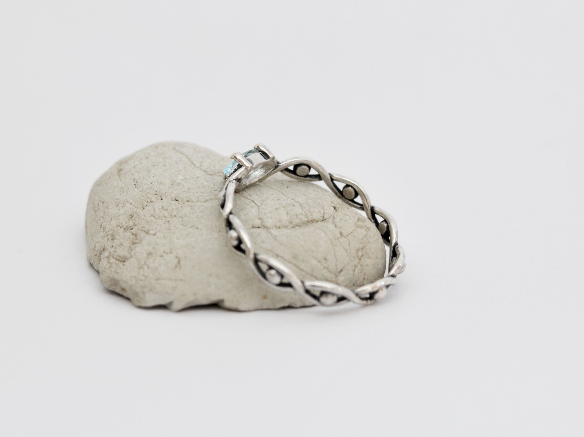 925/1000 stříbrný prsten s přírodním Modrým Topasem Akua